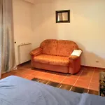 Welcoming In Santa Leocadia, Private Pool 475 M² Villa