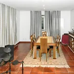 Welcoming In Santa Leocadia, Private Pool 475 M² Villa