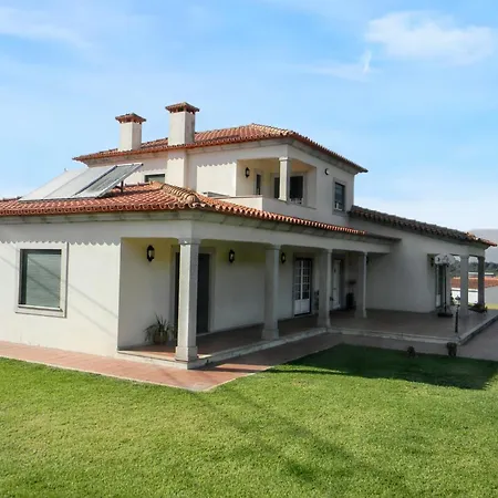 Villa Charming With Private Pool In Santa Leocadia De Geraz Do Lima *
