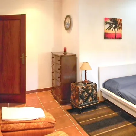 Villa Welcoming In Santa Leocadia, Private Pool 475 M² *