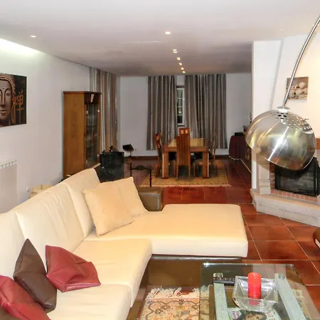 Vila Welcoming In Santa Leocadia, Private Pool 475 M²