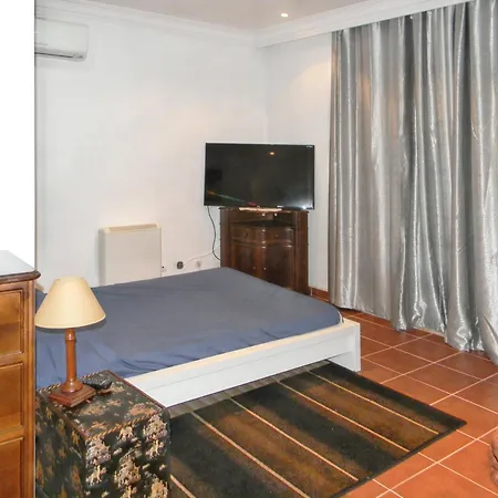 Vila Welcoming In Santa Leocadia, Private Pool 475 M²