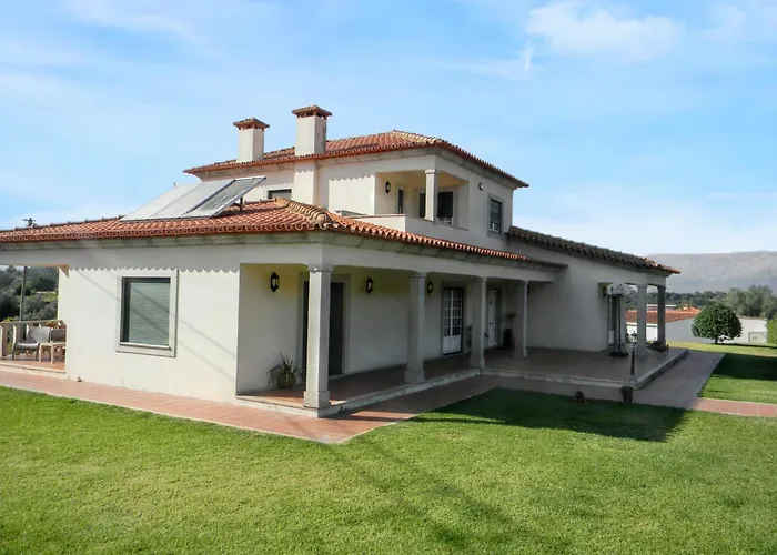 וילה Welcoming In Santa Leocadia, Private Pool 475 M² *